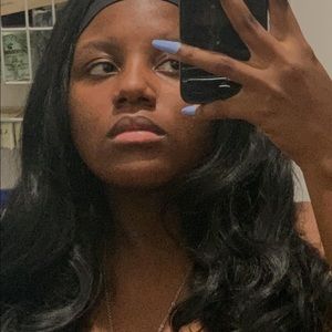 Meet your Posher, Janelle